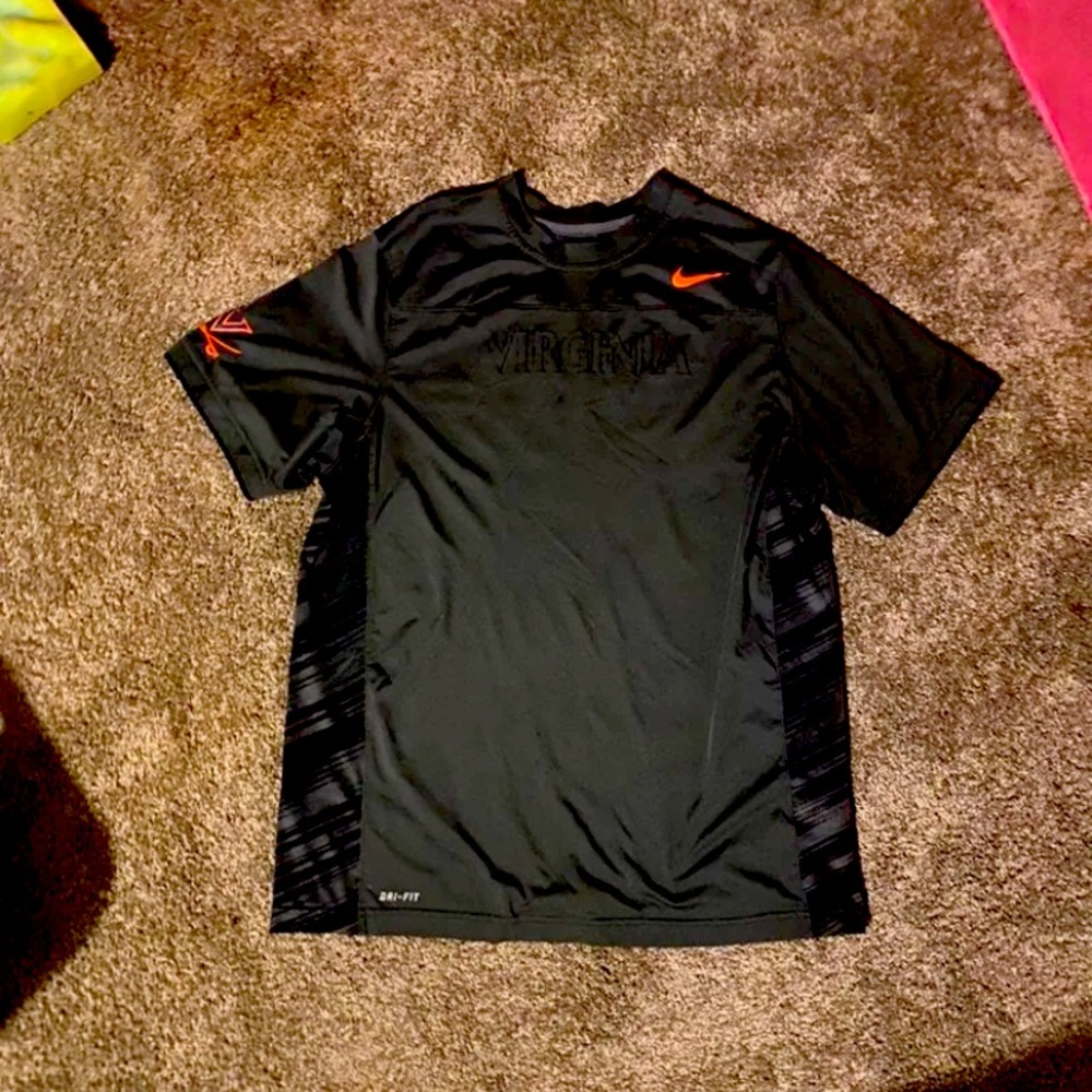 Nike Dri-Fit Shirt